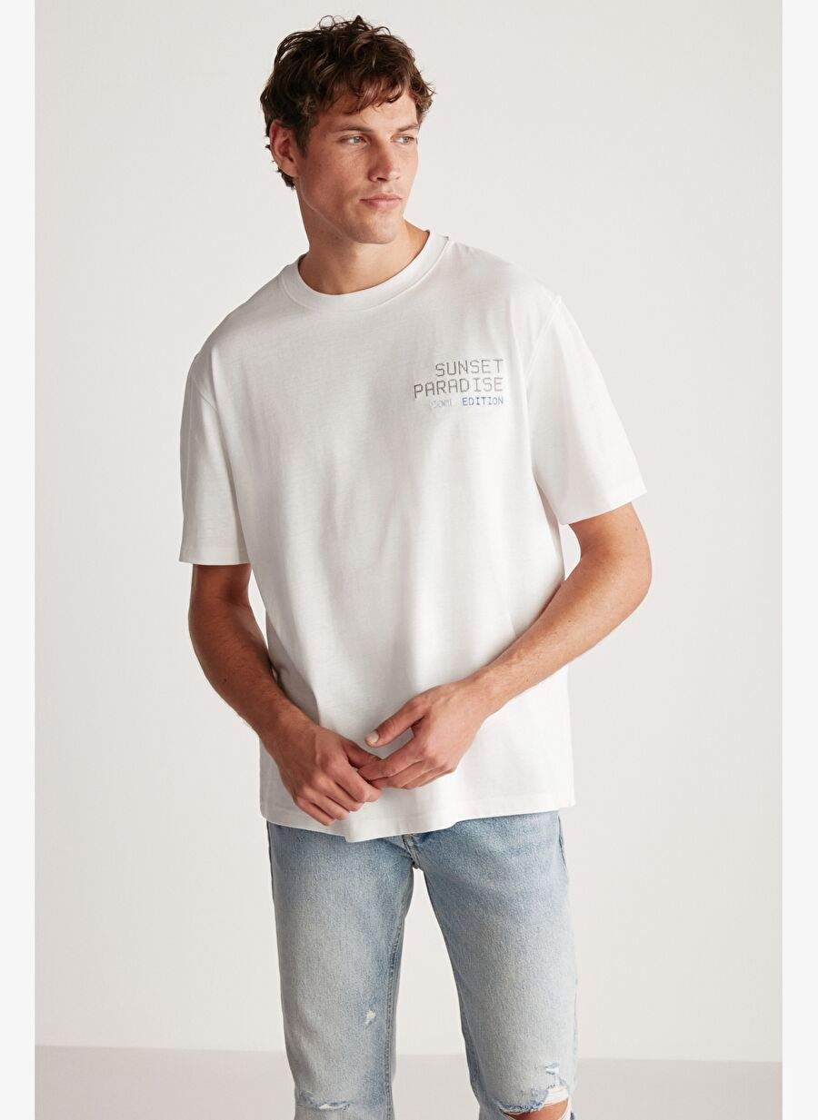 ARNALDO Regular Beyaz T-Shirt — صورة المنتج 3 من 6