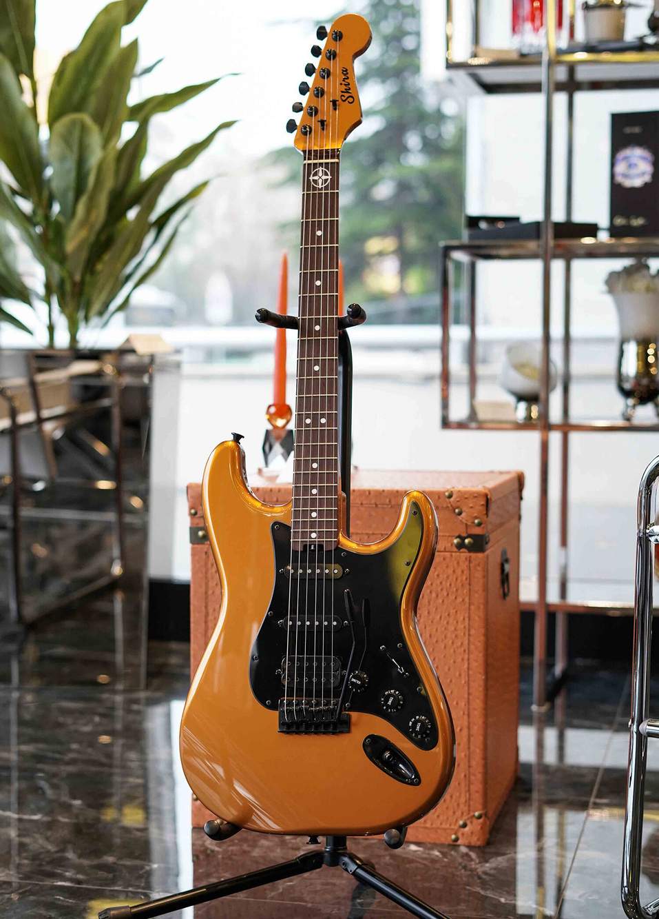 Shira Classic S Metallic Tangerine Elektro Gitar — Product image 6 of 7