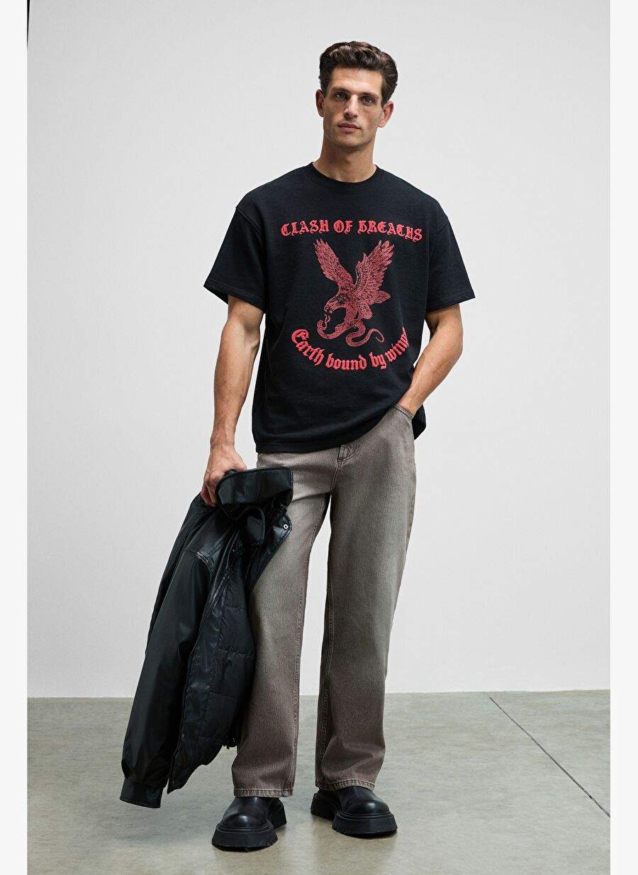 GUSI Erkek Önü Kabaran Baskılı %100 Organik Pamuk Oversize Fit Bisiklet Yaka Siyah T-Shirt — Product image 3 of 5