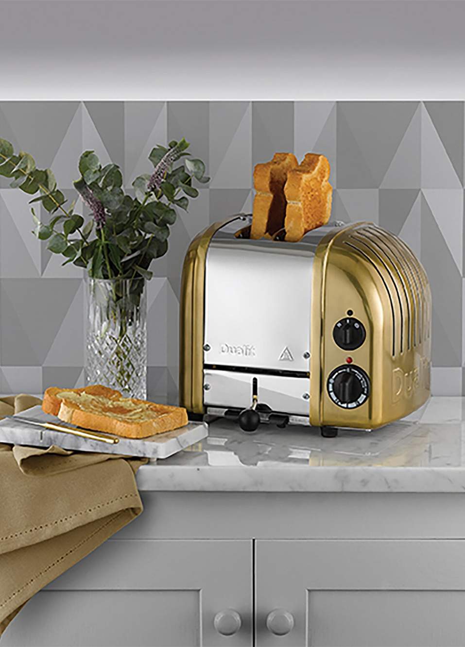 Classic Seri Pirinç Rengi 2 Dilim Buz Çözme Özellikli Ekmek Kızartma Makinesi — Product image 6 of 7