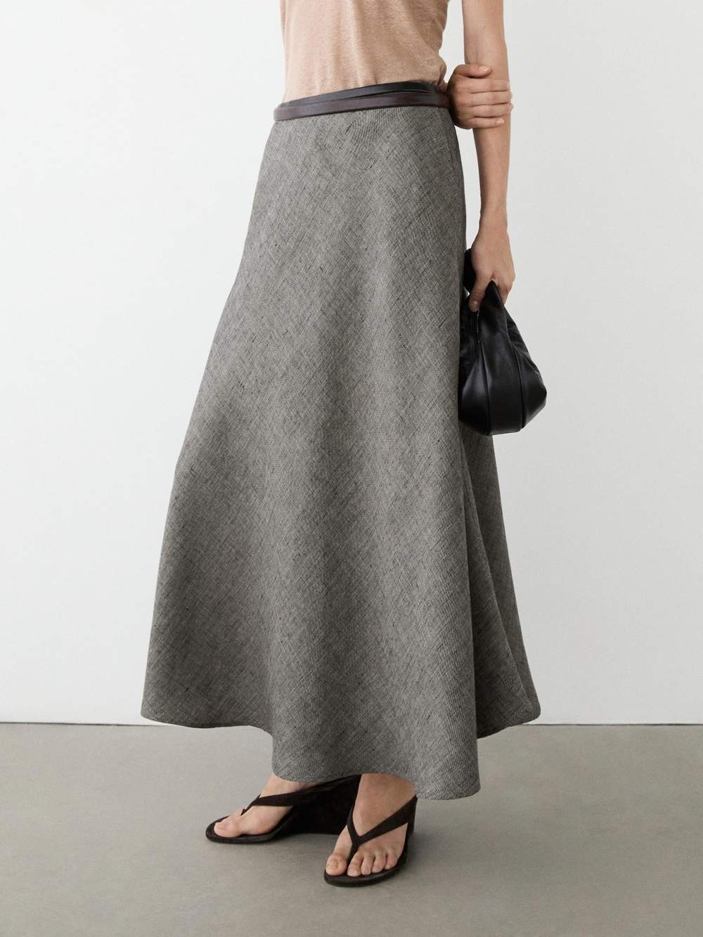 Linen flared midi skirt — Product image 3 of 16