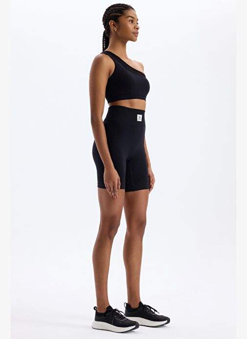Yan Orgu Desenli File Cepli Spor Sort Siyah — Product image 29 of 30