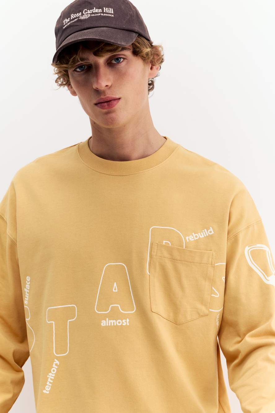 Long sleeve T-shirt with pocket — Product image 4 of 17