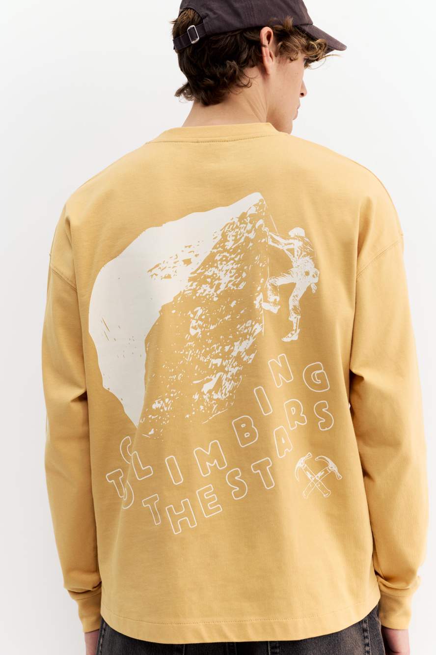 Long sleeve T-shirt with pocket — Product image 10 of 17
