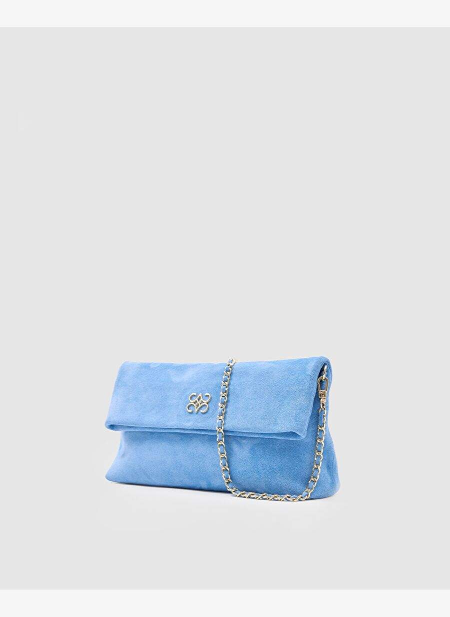 Ira Clutch Baby Blue Suede — صورة المنتج 7 من 8