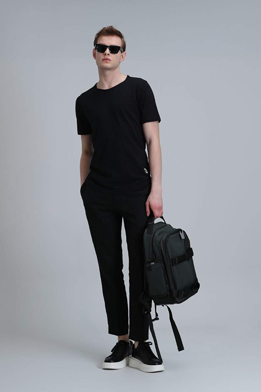 Junya Erkek Basic Tişört Siyah — Product image 4 of 6
