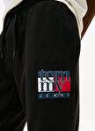 تومي جينز الرجال السود Sweatpant Dm0dm22094bds Tjm سليم Rwb العلم سوي — صورة المنتج 15 من 20