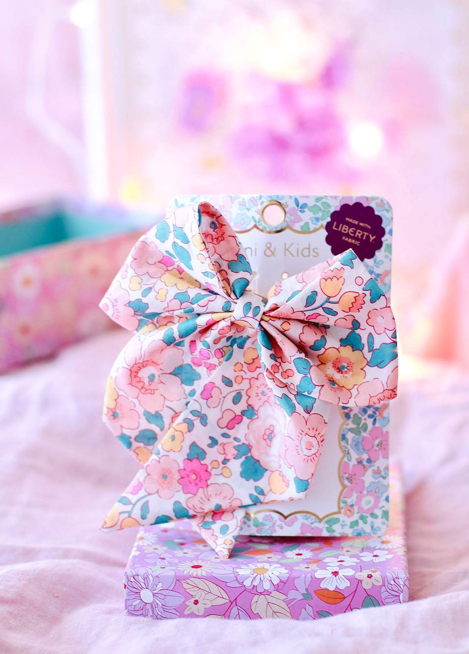 Liberty Bow Pink Oversized Girl's Buckle — Product image 5 of 8