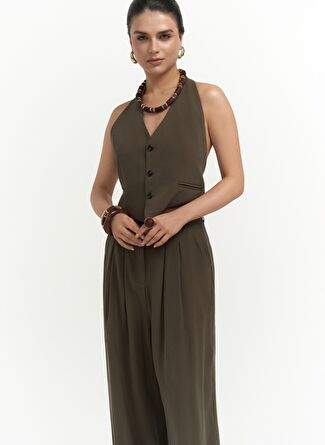 Pailey Low-cut Khaki Vest Pants Set — Product image 3 of 40