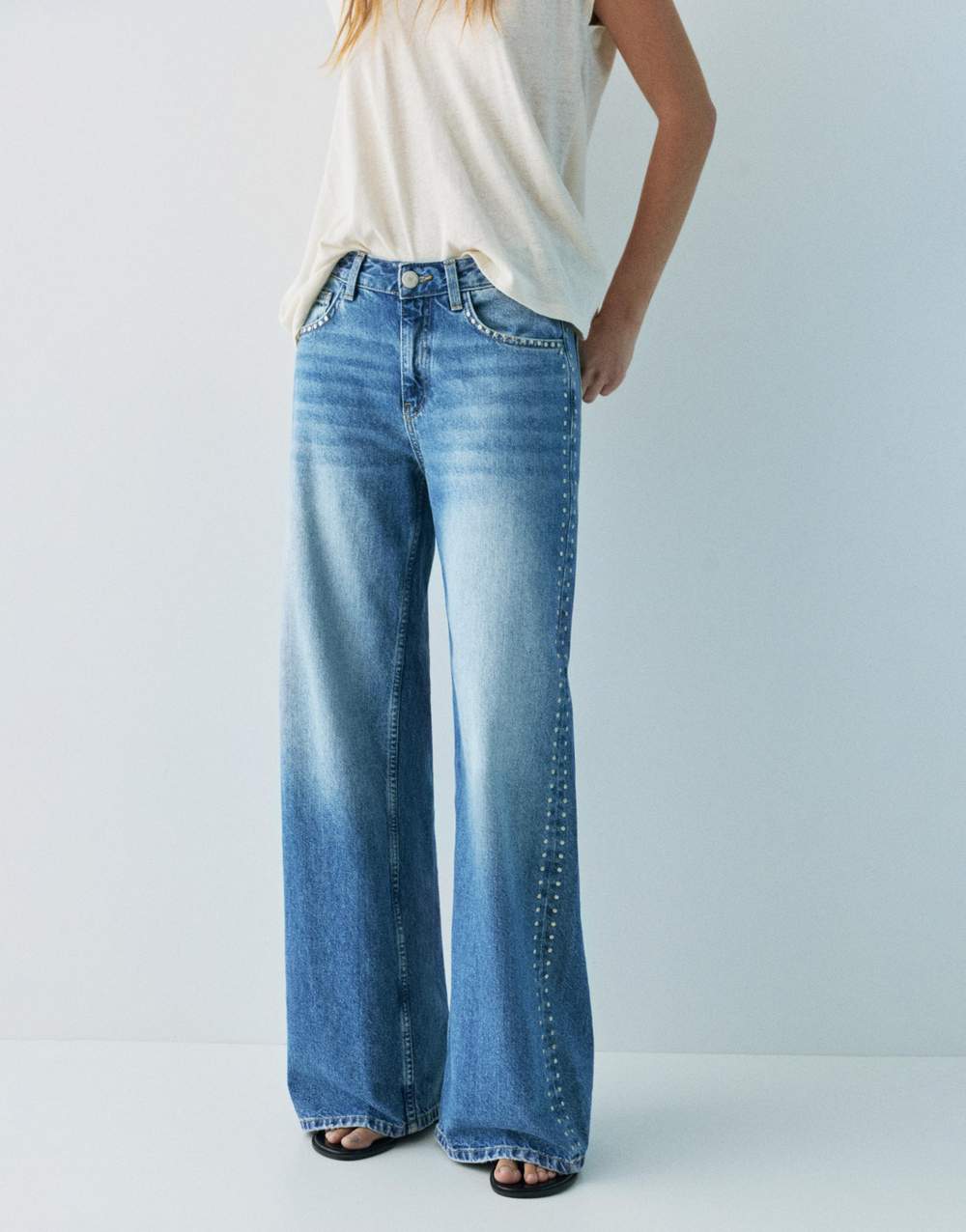 Wide-leg stud jeans — Product image 37 of 60