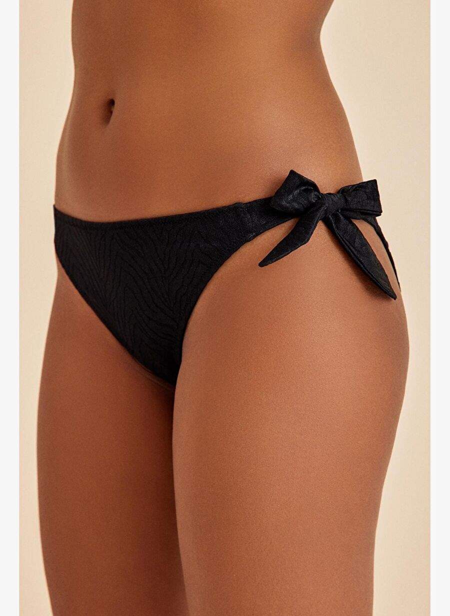 Bali Siyah Yandan Baglamal Bikini Alt — صورة المنتج 5 من 8