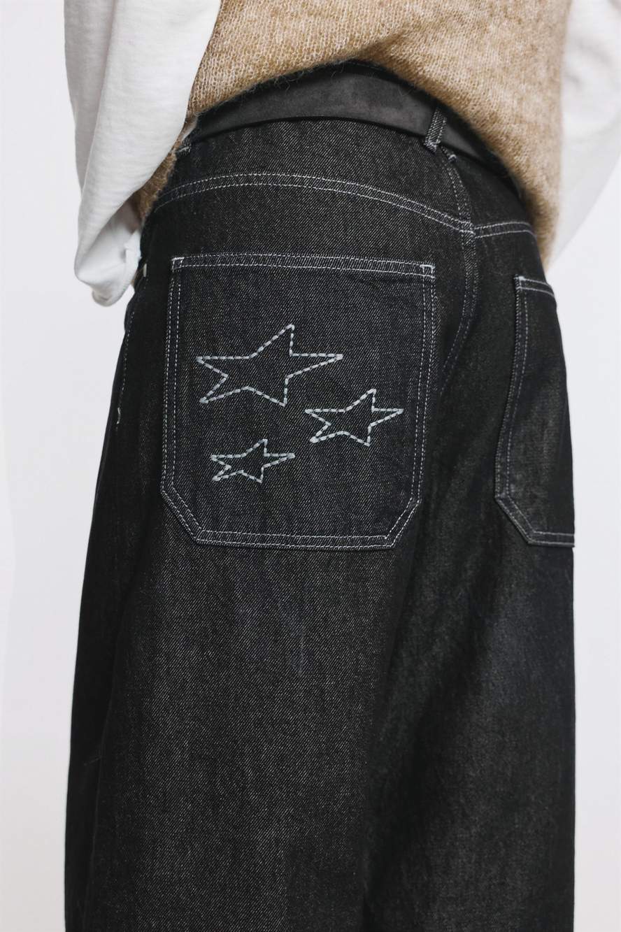 Barrel jeans with stars — Product image 21 of 32