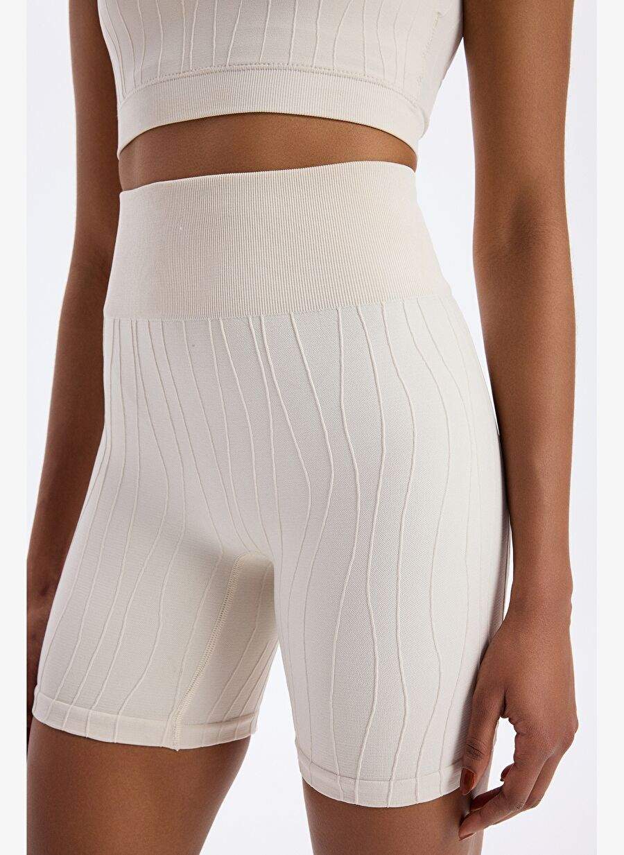 Puffed Jacquard Sports Shorts Titan White — Product image 6 of 30
