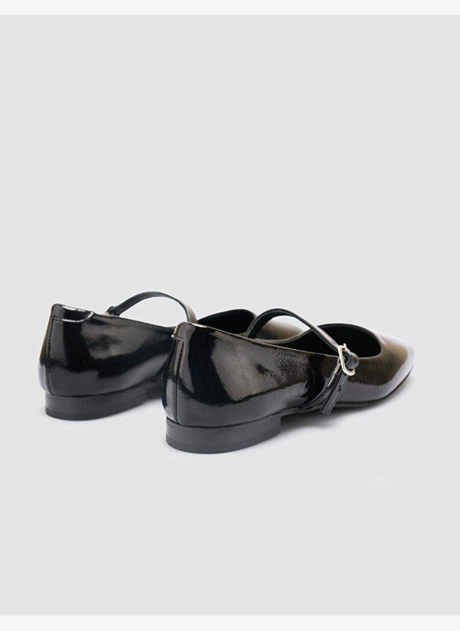 Leather — Product image 3 of 8