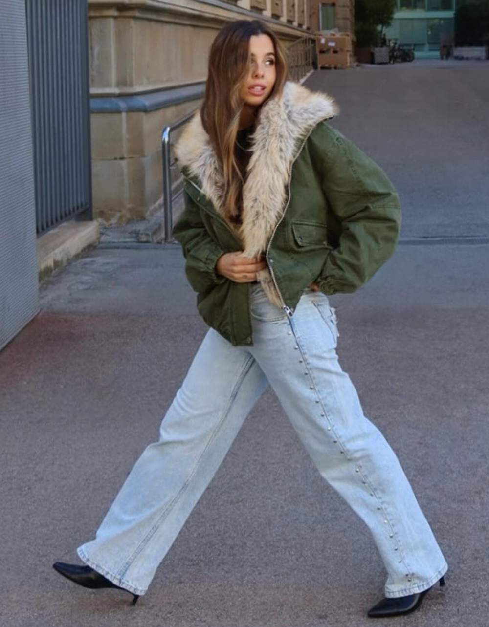 Baggy jeans with star studs — Product image 4 of 6
