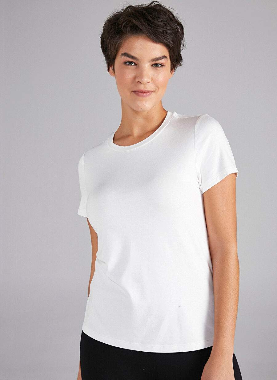 Faik Sönmez Yuvarlak Yaka Ekru Kadın T-Shirt B00002 — صورة المنتج 4 من 6