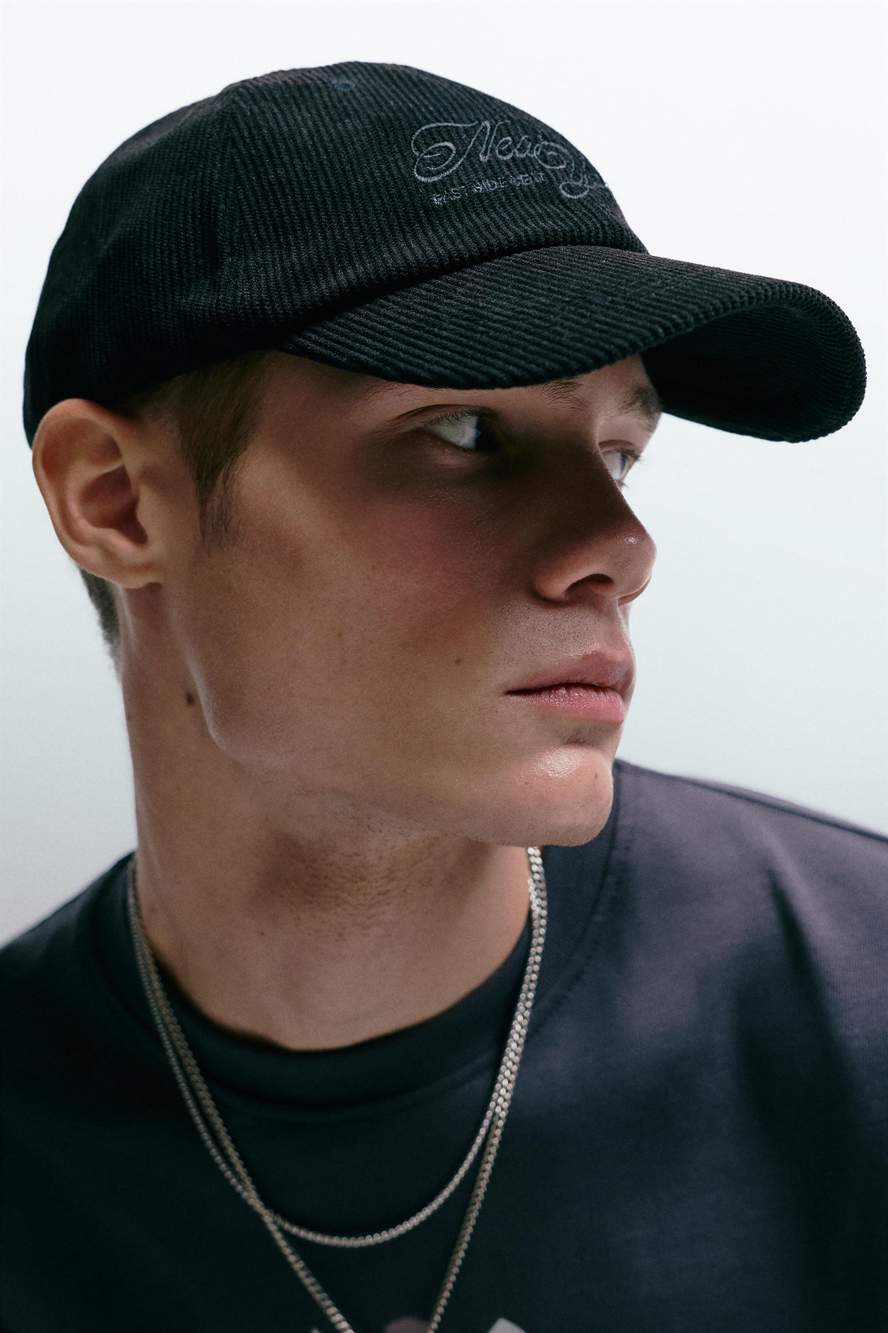 Black corduroy cap — Product image 7 of 8
