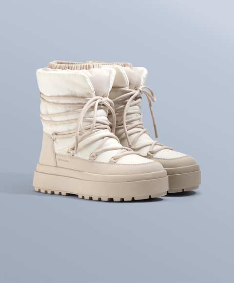 Combined lace-up boot