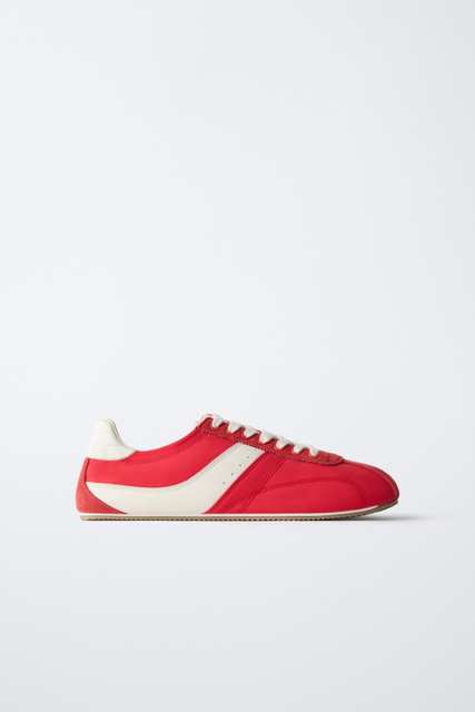 CONTRAST TRAINERS