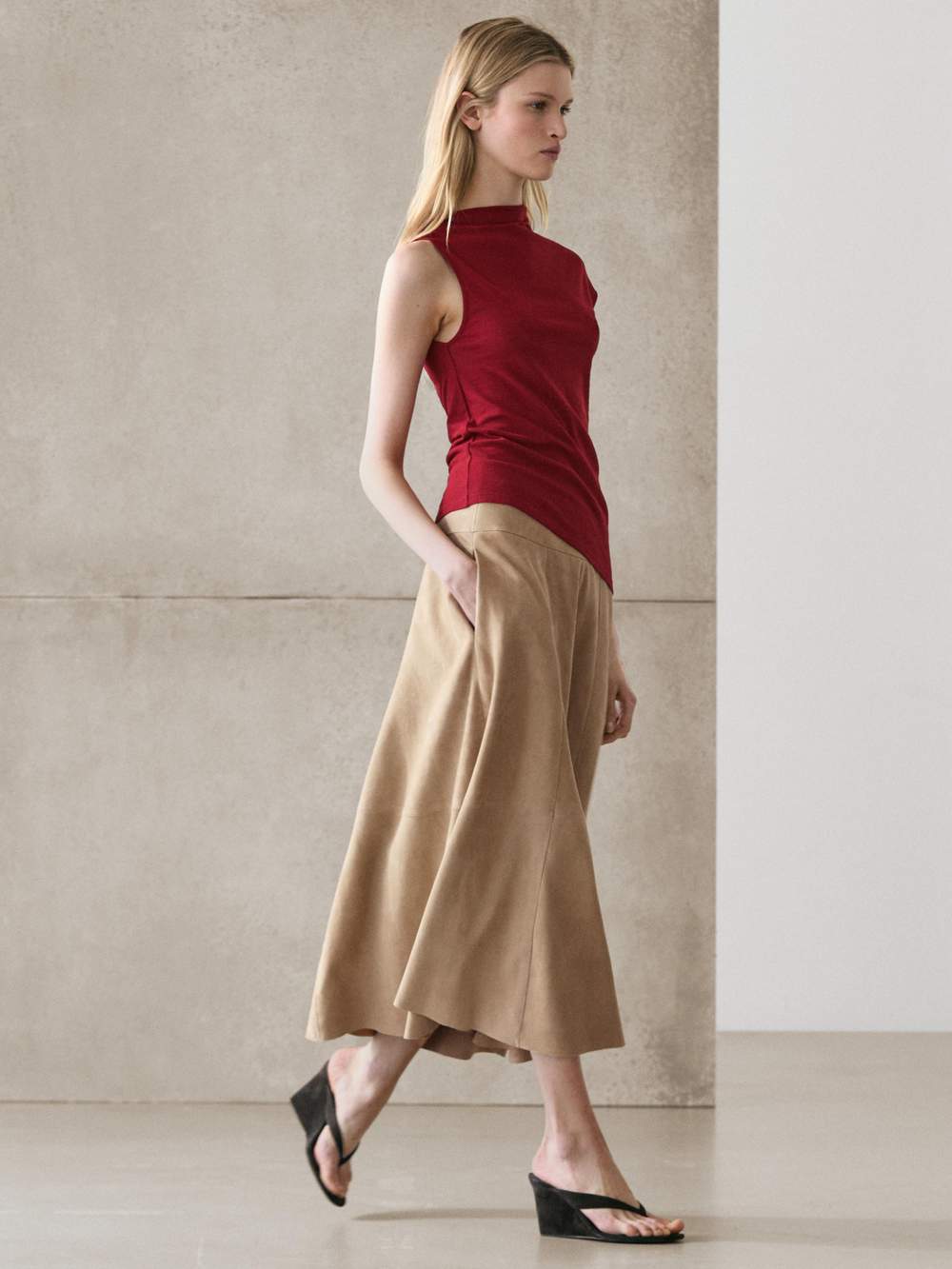 100% cotton top with asymmetric detail — Product image 4 of 13