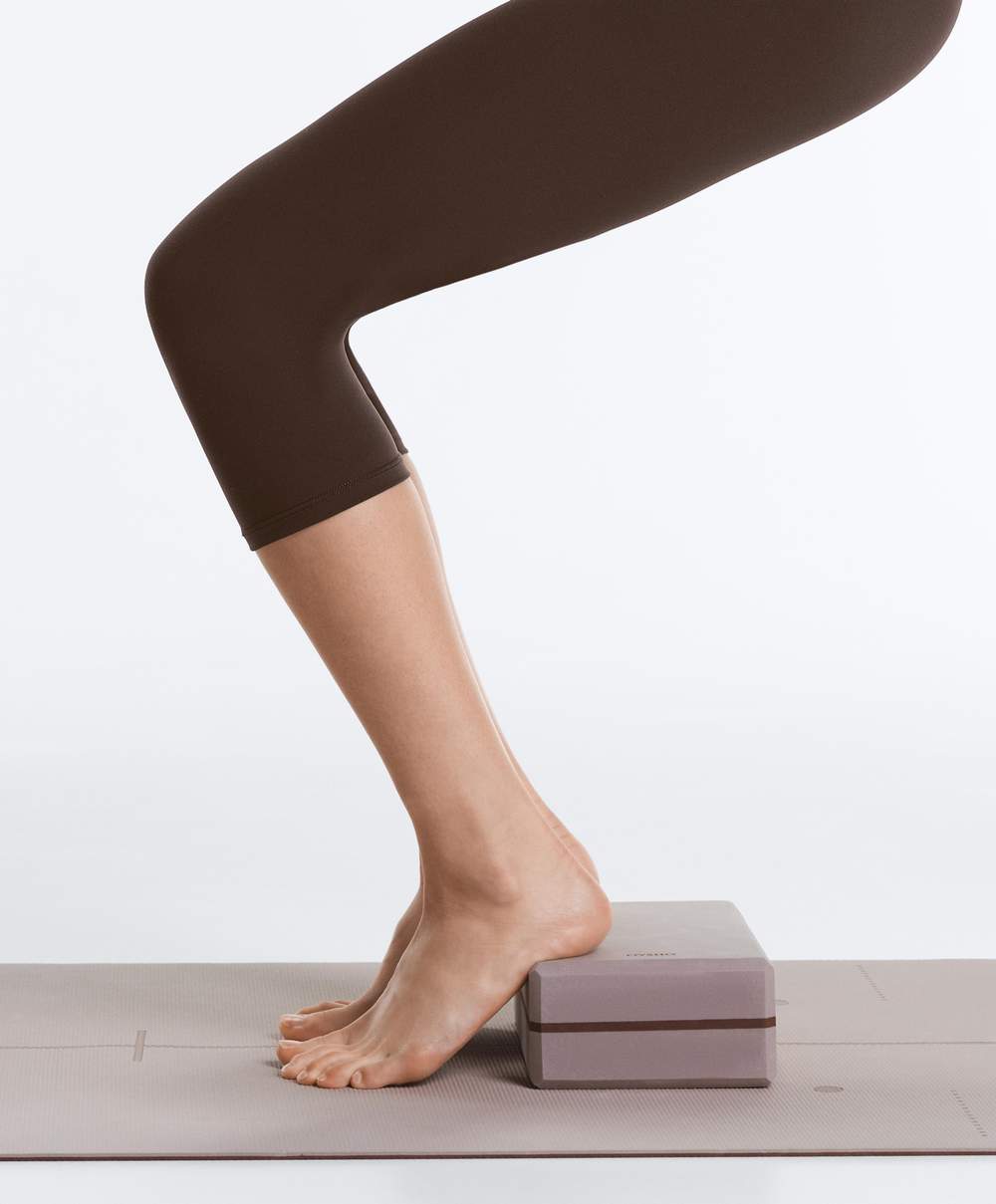 Comfortlux high-rise 40cm knee-length leggings — Product image 4 of 18