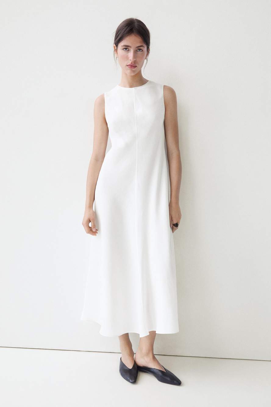 Flowing linen midi dress — Product image 8 of 14