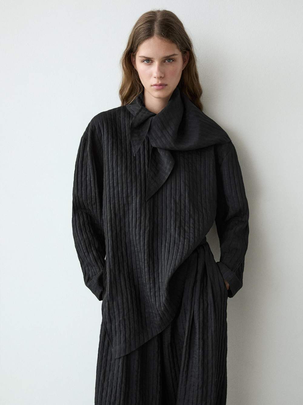 Striped flowing shirt with scarf detail — Product image 4 of 22