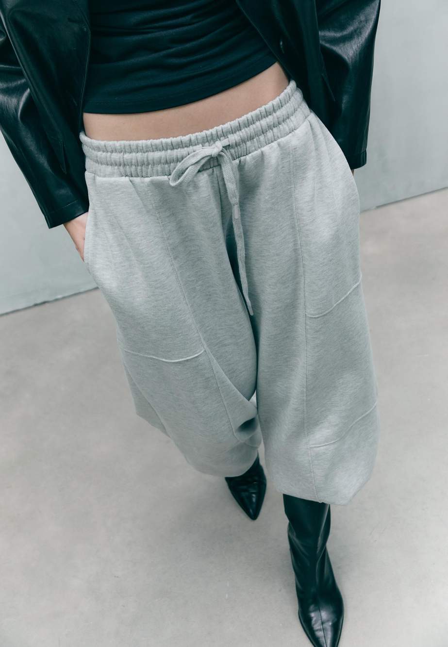 Plush balloon jogger trousers — صورة المنتج 55 من 140