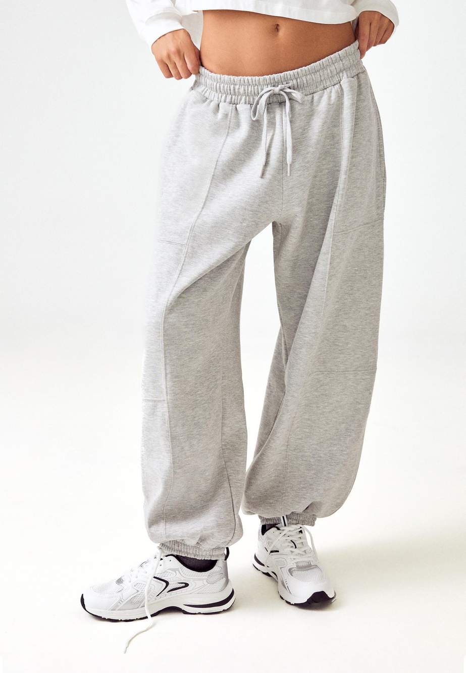 Plush balloon jogger trousers — صورة المنتج 32 من 140