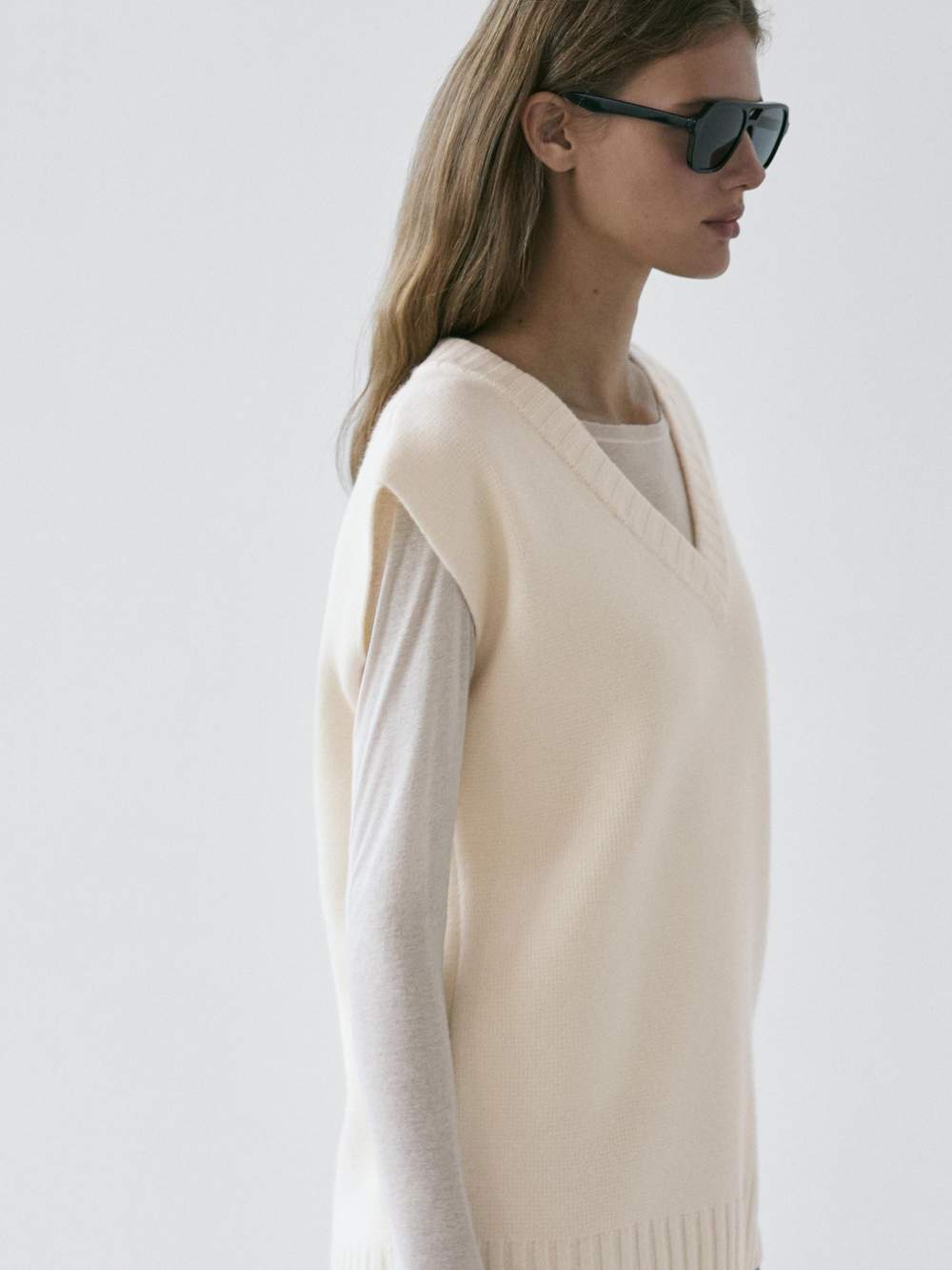 Long wool knit vest — Product image 6 of 13
