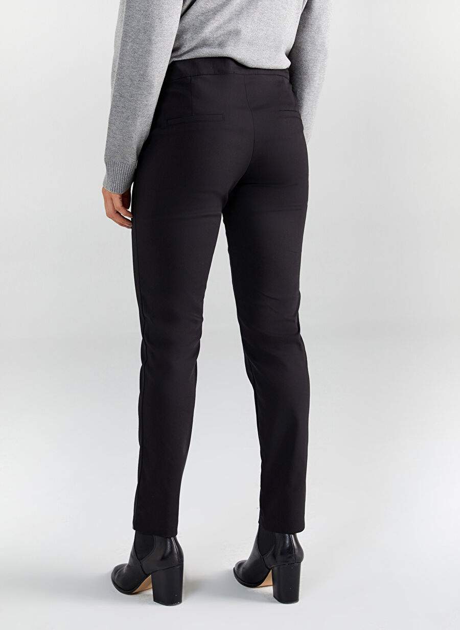 Faik Sönmez  Normal Bel Slim Fit  Siyah Kadın Pantolon  -  B00052 — صورة المنتج 5 من 6
