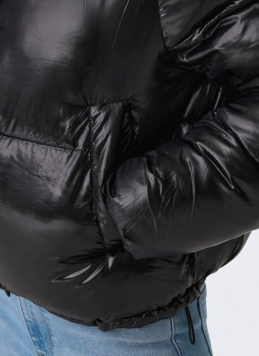 معطف النساء السود فقط ONLSKY SHORT PUFFER CC — صورة المنتج 4 من 7
