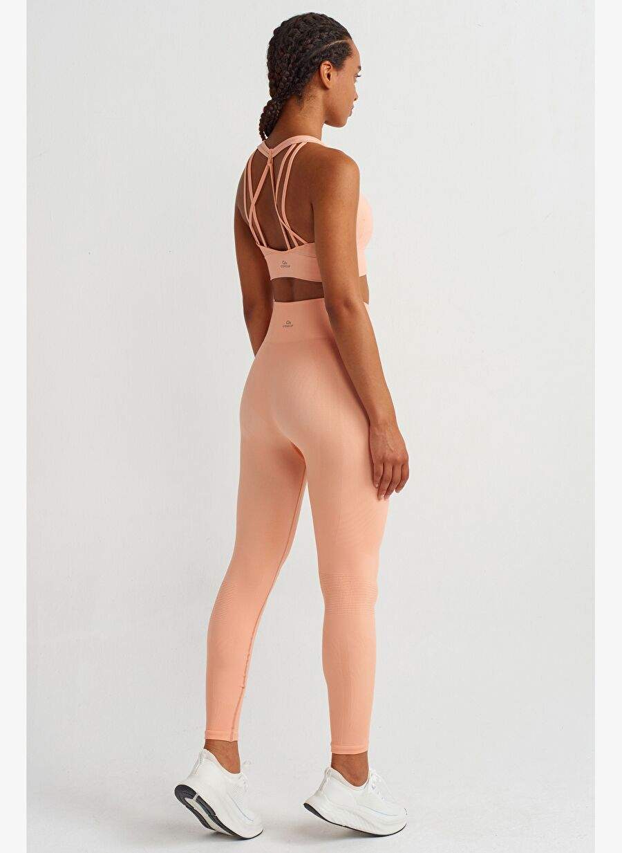 Jacquard Sports Bra Peach Feather — Product image 6 of 30