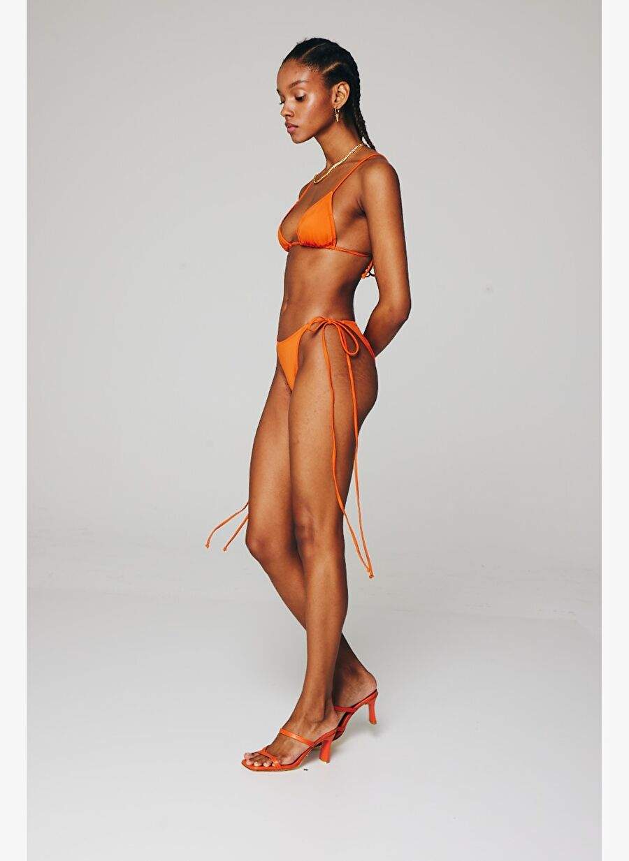 Isla ECONYL® İpli Üçgen Bikini Set — Product image 5 of 6