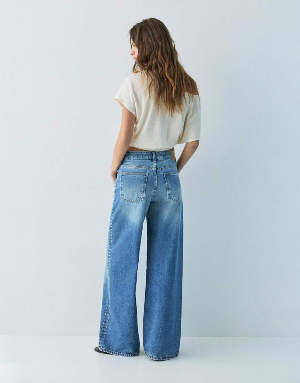 Wide-leg stud jeans — Product image 32 of 60