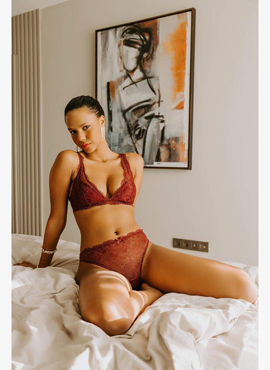 Burgundy — صورة المنتج 6 من 8