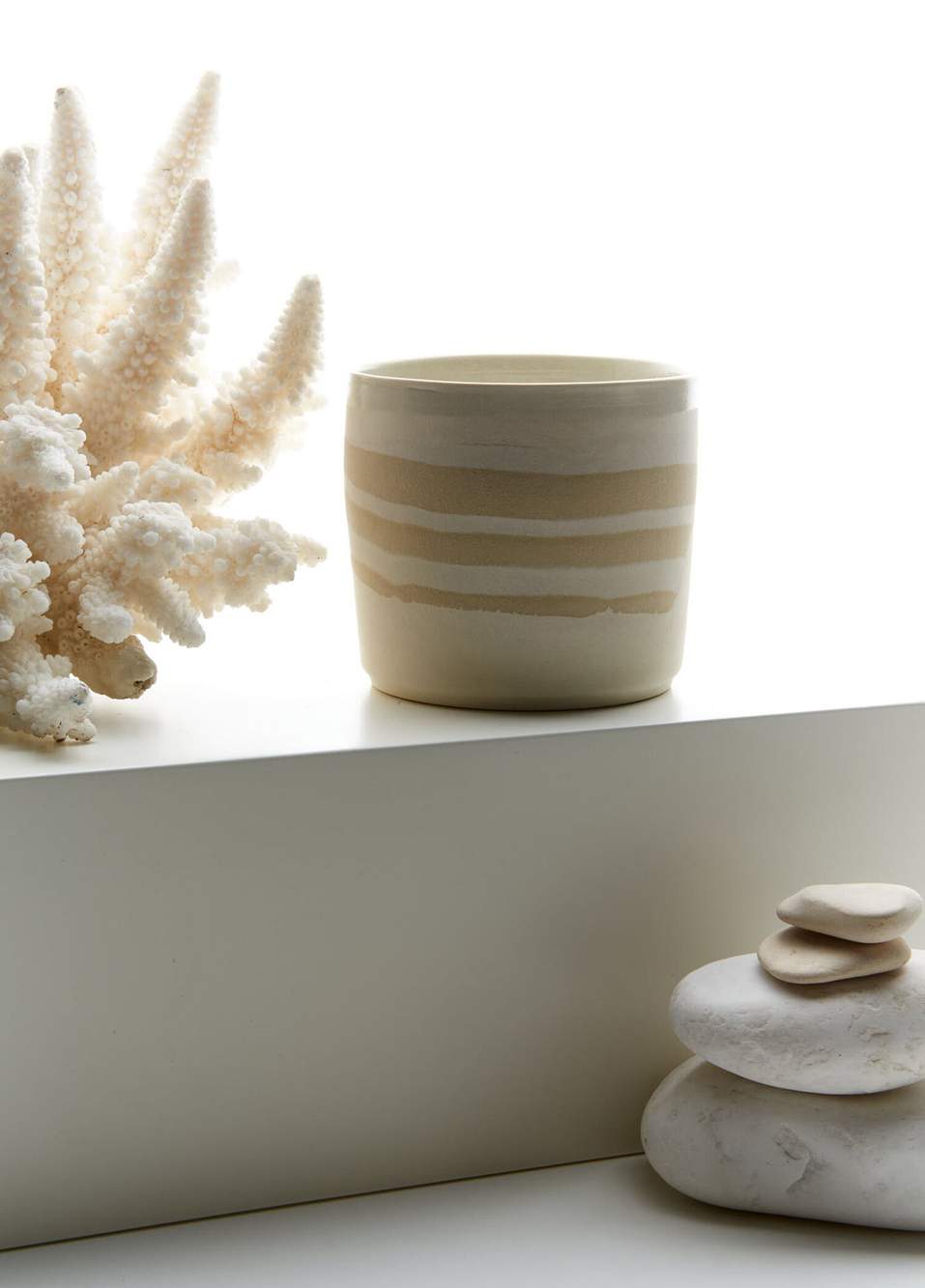 Sand Blend Handmade Nerikomi Stoneware Cup — صورة المنتج 3 من 6