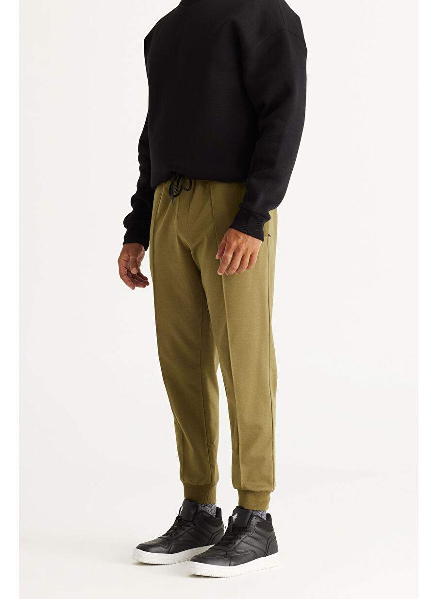 Erkek Haki Standart Fit Normal Kesim Pamuklu Esofman Alt — Product image 4 of 6