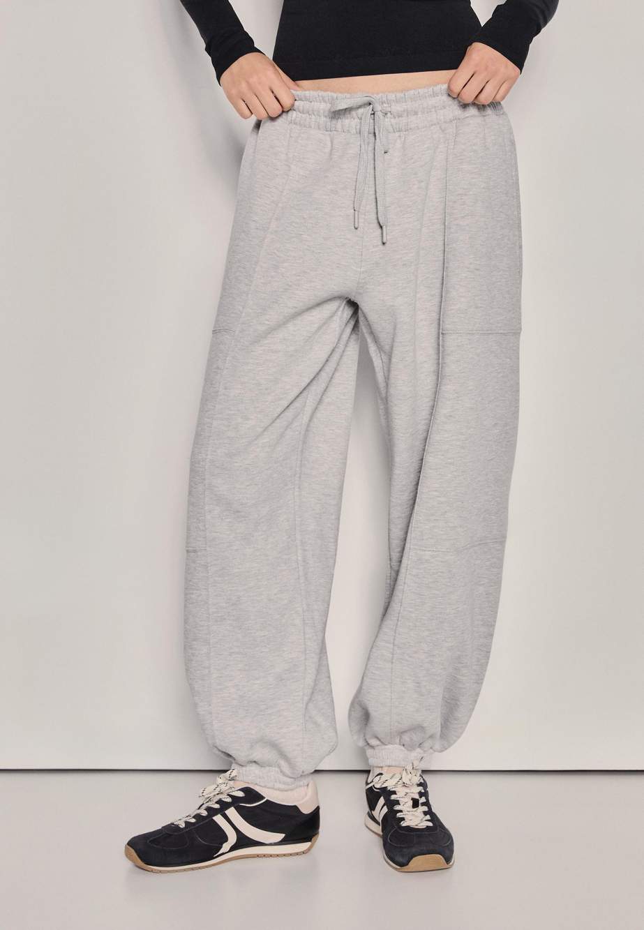 Plush balloon jogger trousers — صورة المنتج 62 من 140