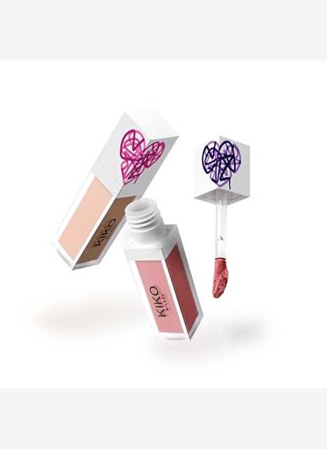 - Street Heart Blush ‘N Glow Beauty Kit