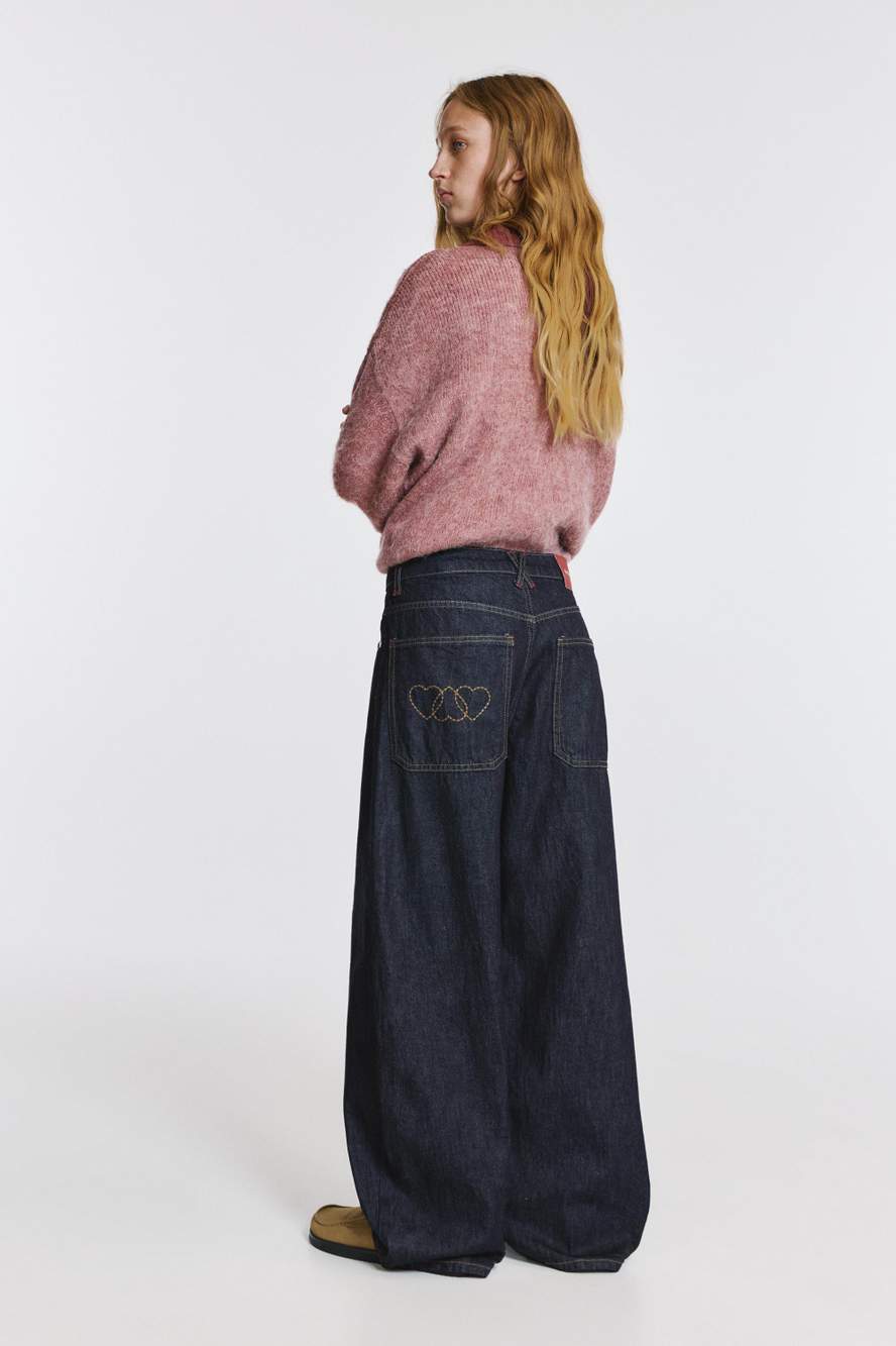 Barrel jeans with hearts — Product image 17 of 35