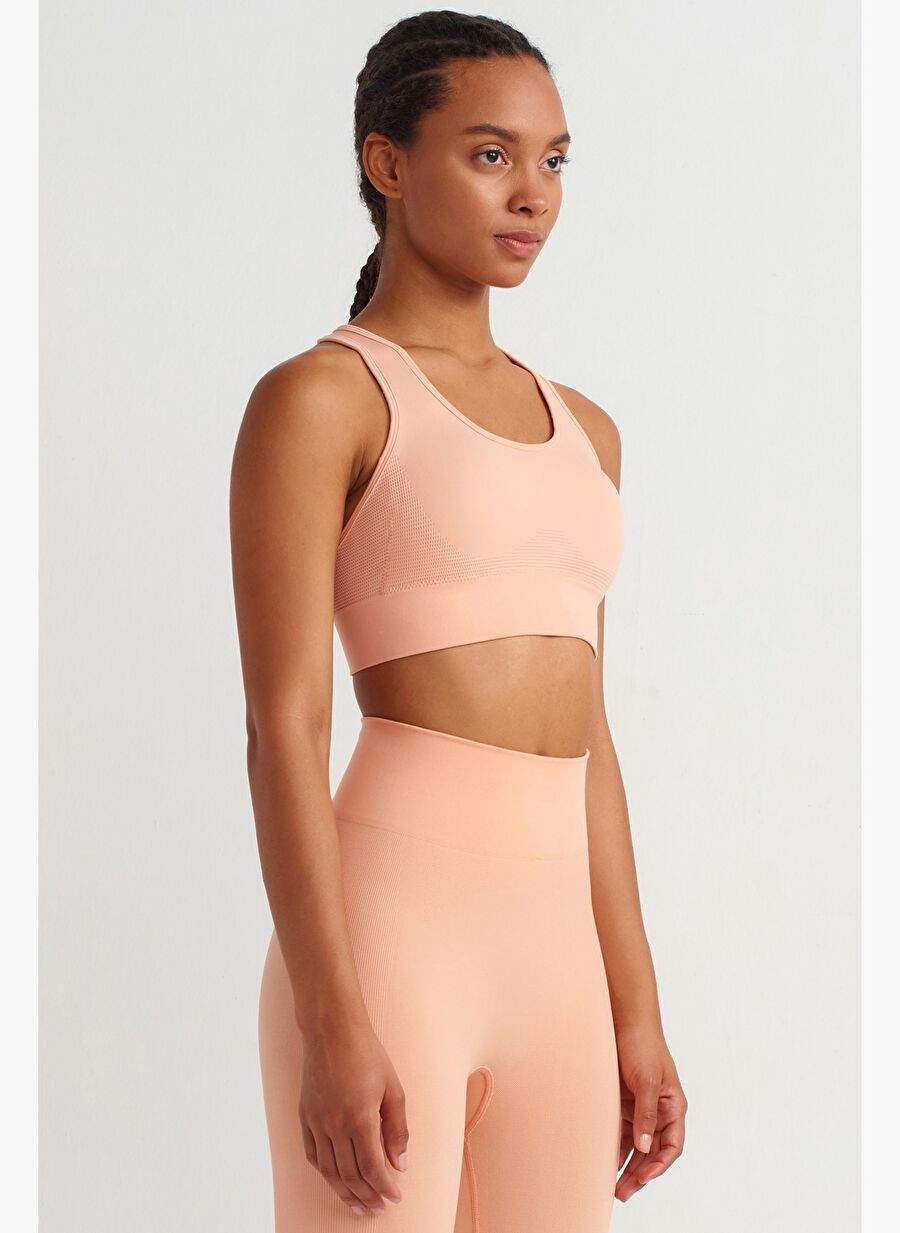 Jacquard Sports Bra Peach Feather — Product image 26 of 30