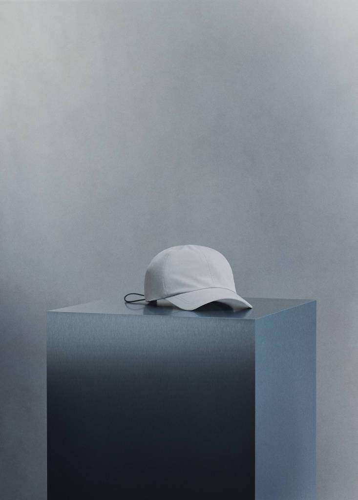 Water-repellent cap with Coolmax® technology — Product image 2 of 10