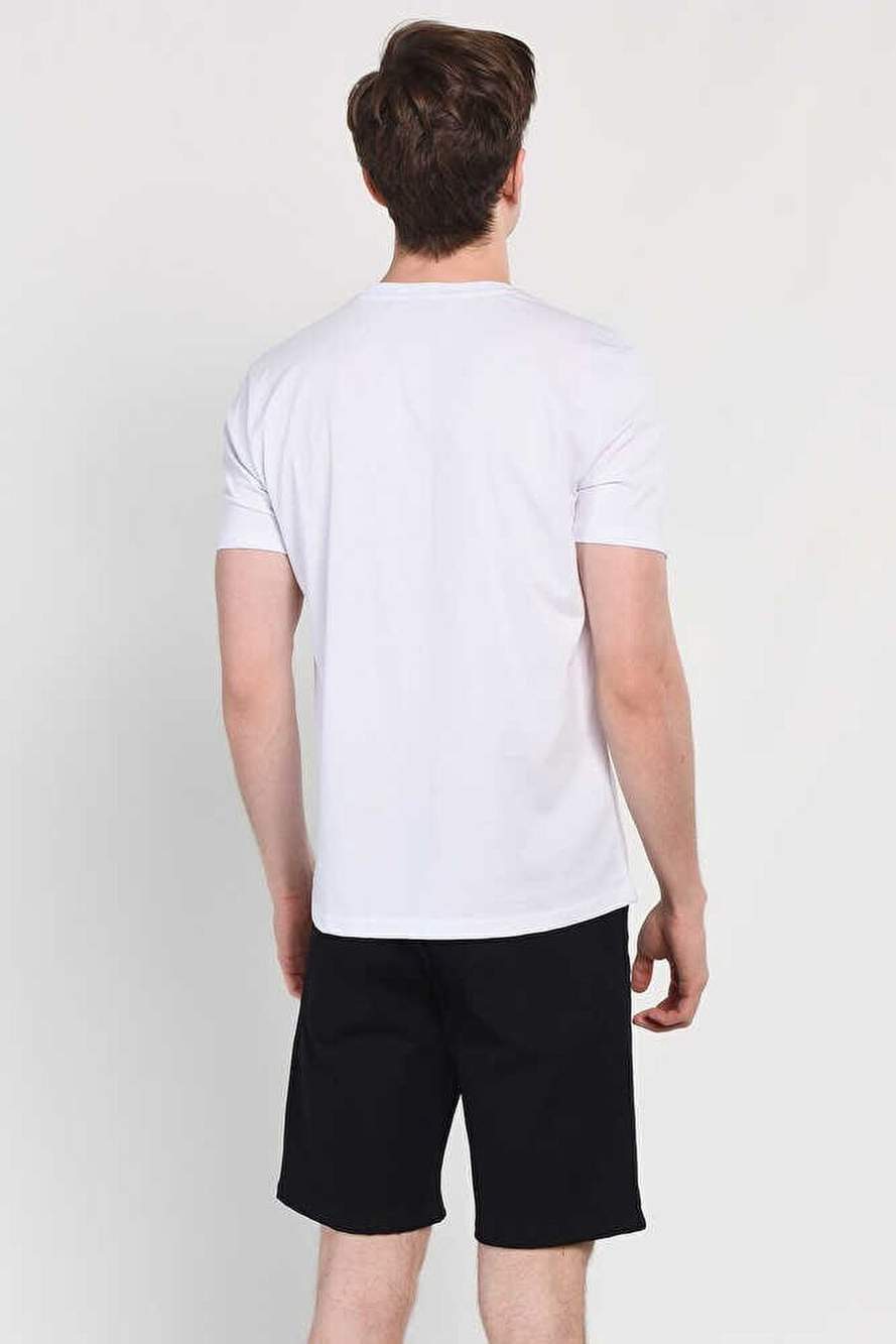 BASS Beyaz Bisiklet Yaka Baskılı Standard Fit Erkek Tshirt — Product image 3 of 5