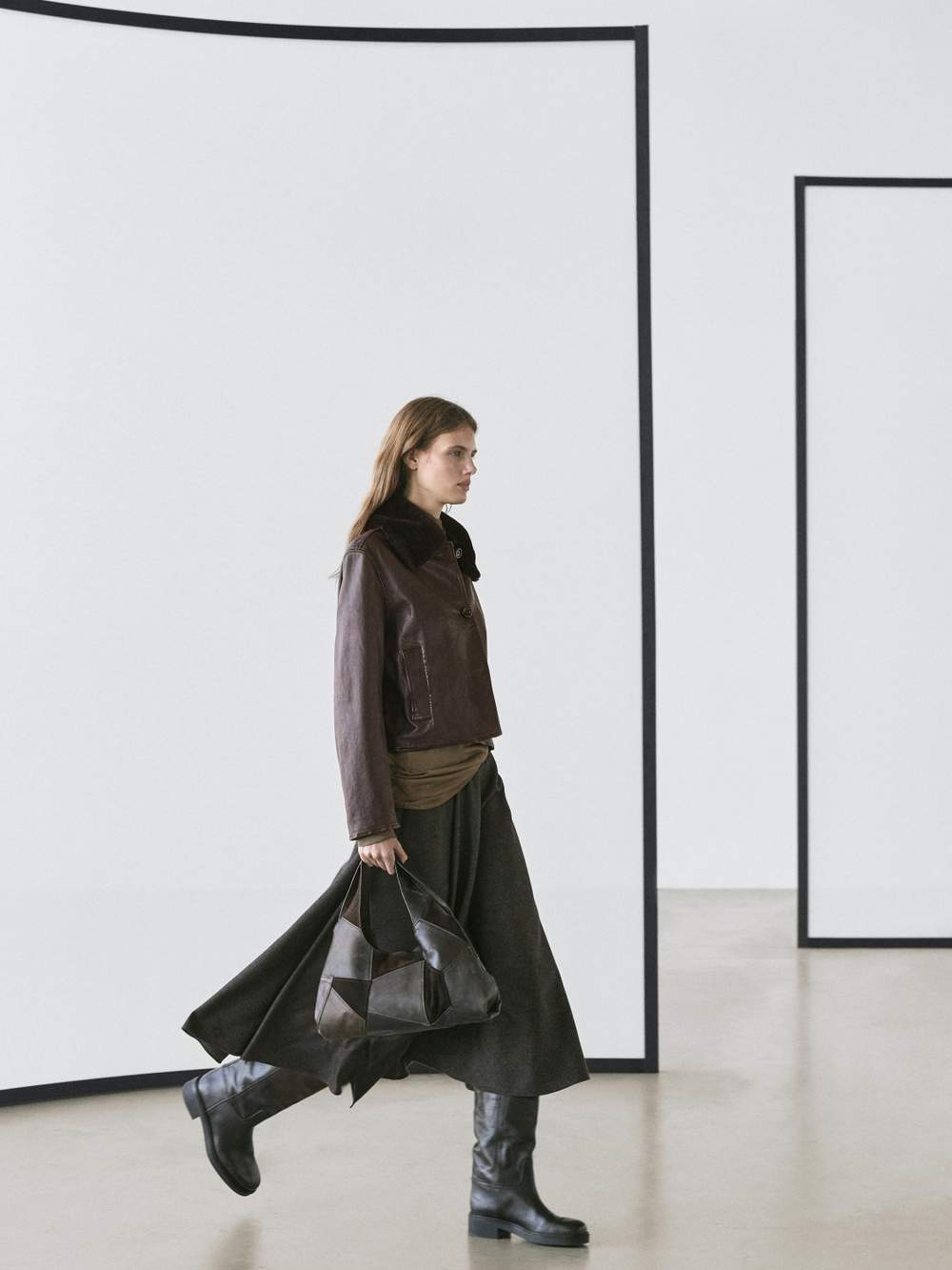 Nappa leather jacket with lambskin collar — Product image 4 of 13