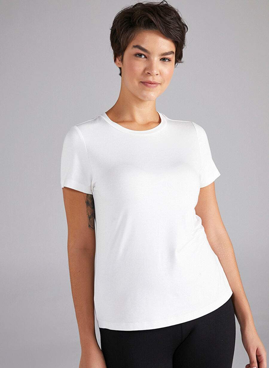 Faik Sönmez Yuvarlak Yaka Ekru Kadın T-Shirt B00002 — صورة المنتج 3 من 6