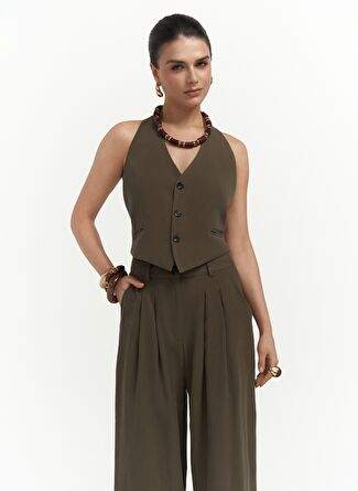 Pailey Low-cut Khaki Vest Pants Set — Product image 9 of 40
