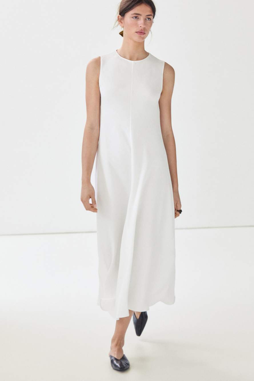 Flowing linen midi dress — Product image 9 of 14