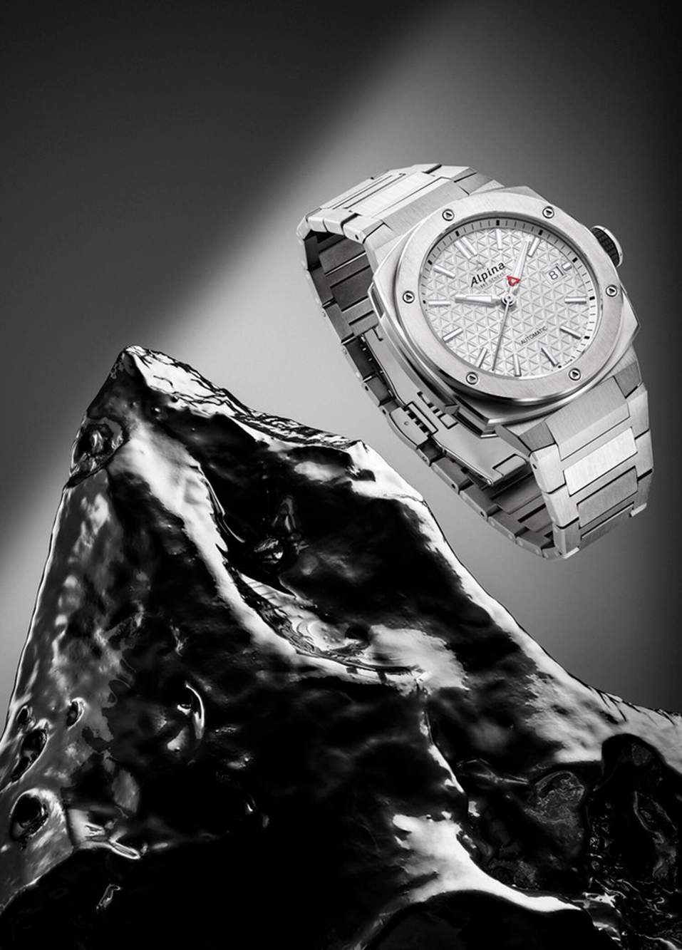 Alpiner AL-525S3AE1B Silver Steel Men's Wristwatch — Product image 5 of 5