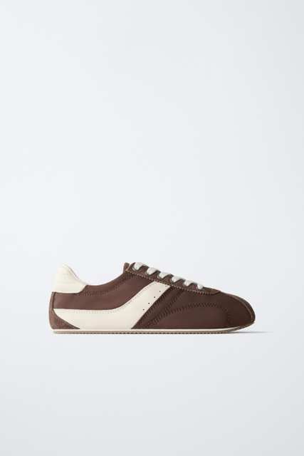CONTRAST TRAINERS